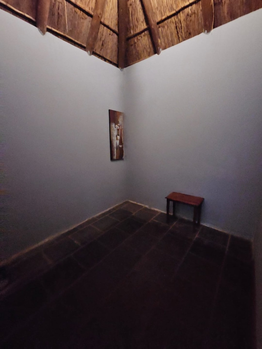 5 Bedroom Property for Sale in Boschenvaal River Front Lodges Free State